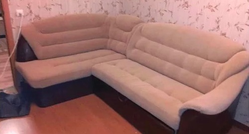 Перетяжка углового дивана. Кандалакша